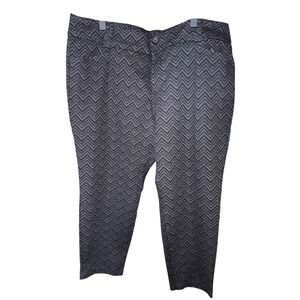 Torrid Womens Pants 22R Black Gray Chevron Pattern Cropped‎ Leg